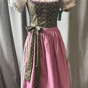 ✨SOLD✨Traditional Dirndl “Oktoberfest” Dress